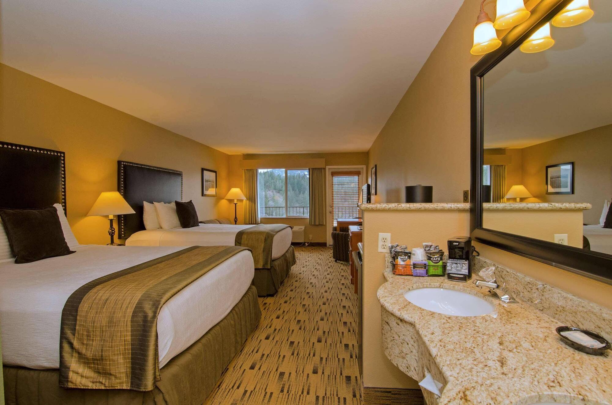 Best Western Plus Columbia River Inn Cascade Locks Exteriör bild